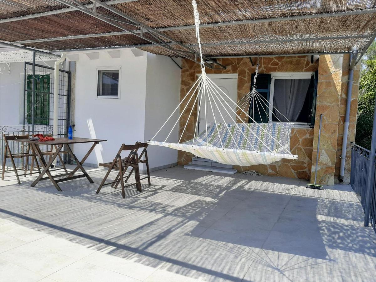 Villa Aspros - traditionell, ruhig und strandnah Liapades Exteriör bild